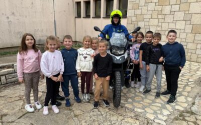 Posjet MUP-a našoj školi – edukacije za učenike