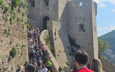 Učenici razredne nastave na jednodnevnom izletu u Klisu i Sinju